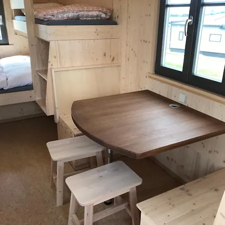 Schaeferwagen Διαμέρισμα *